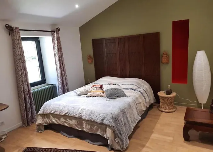 לינה וארוחת בוקר Et D'hotes Du Petit Moulin Réaumur