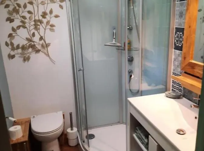 לינה וארוחת בוקר Et D'hotes Du Petit Moulin 3*